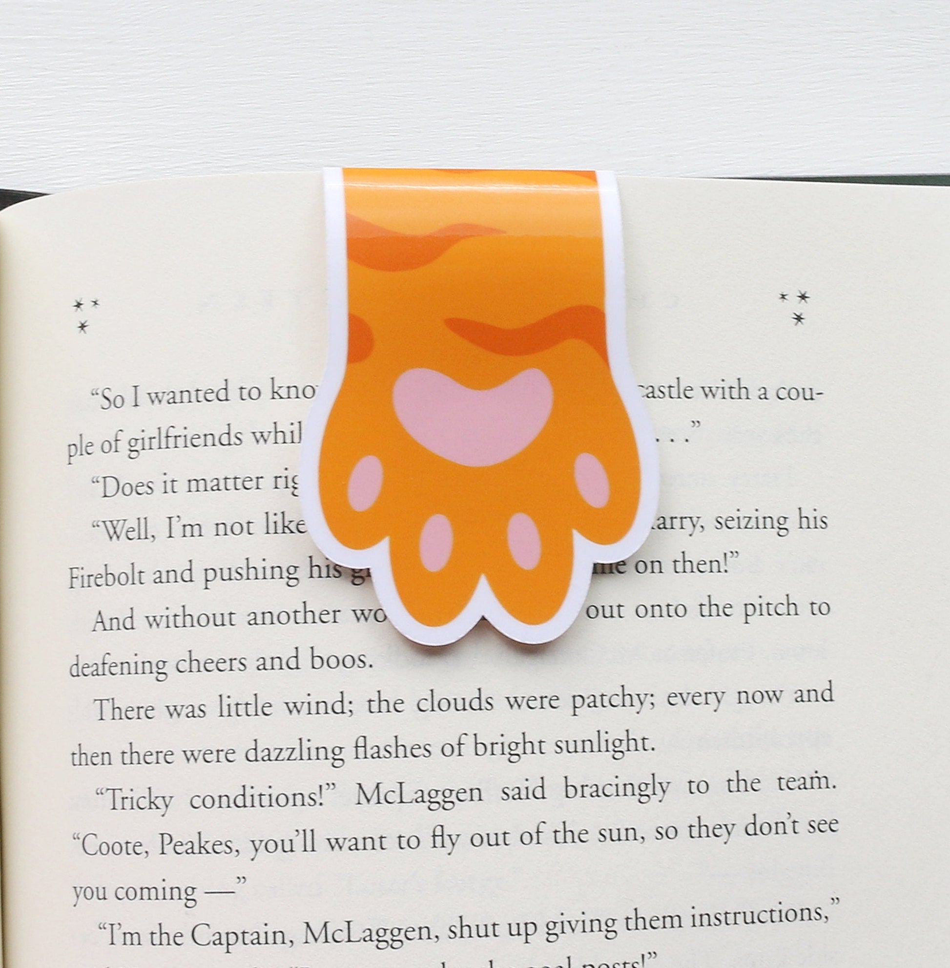 Cat Paw Magnetic Bookmark Orange - Bookish Gift The Curious Catbird